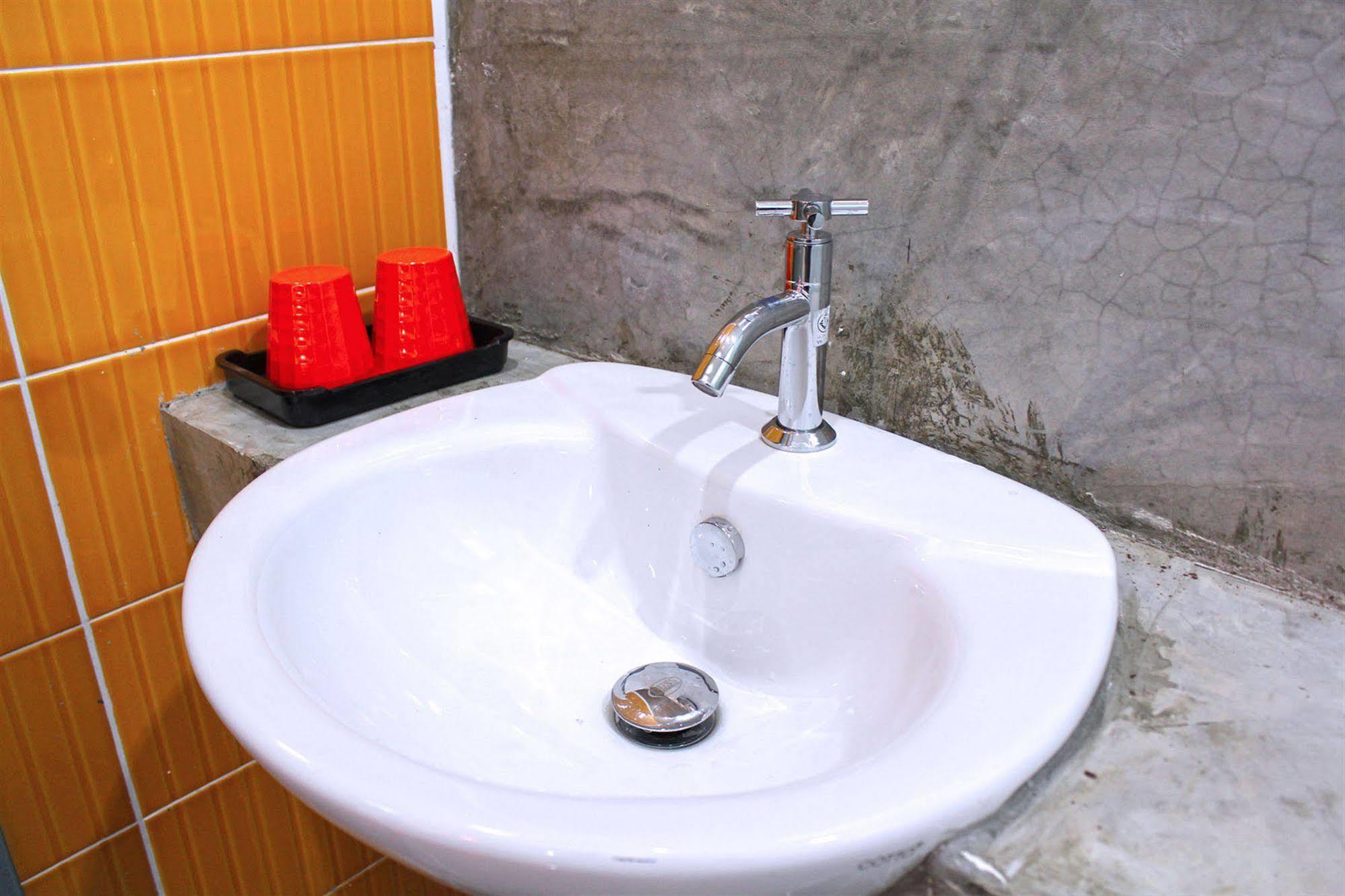 7days Hotel Patan Chiang Mai Bagian luar foto